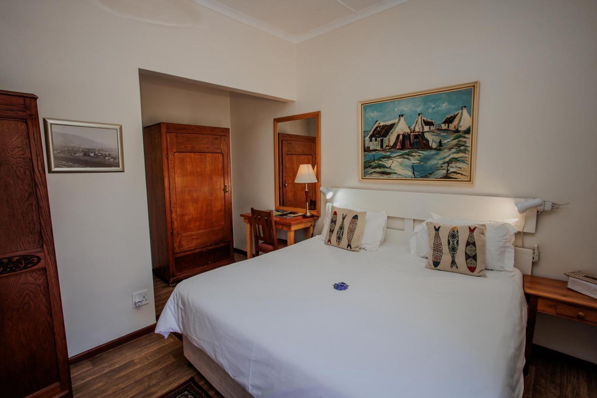 Aan de Oever Guesthouse Swellendam Extérieur photo
