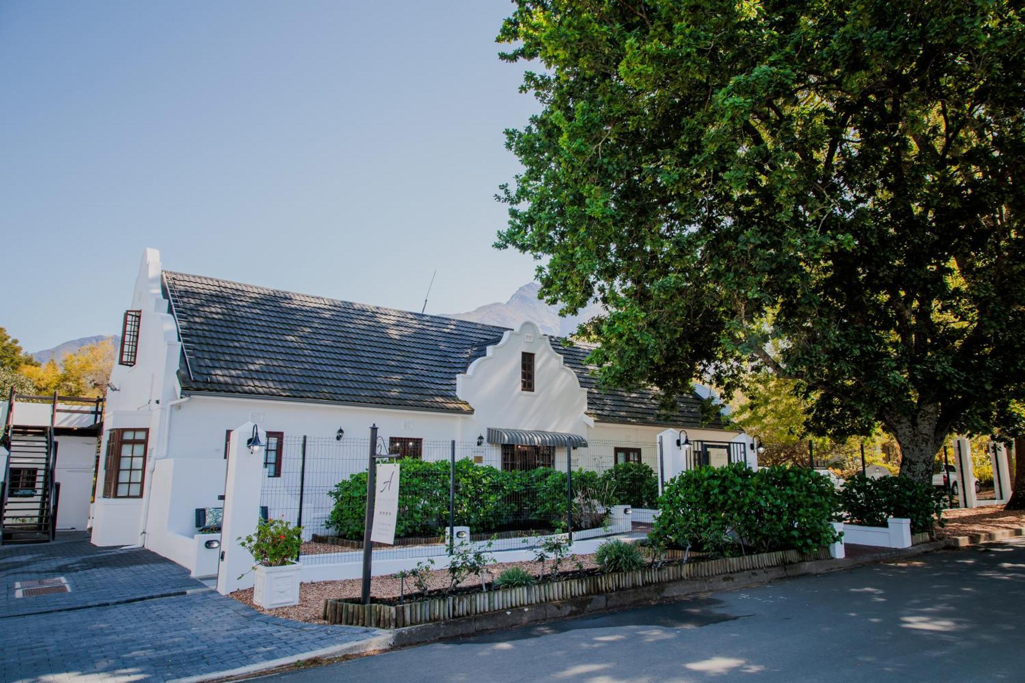 Aan de Oever Guesthouse Swellendam Extérieur photo